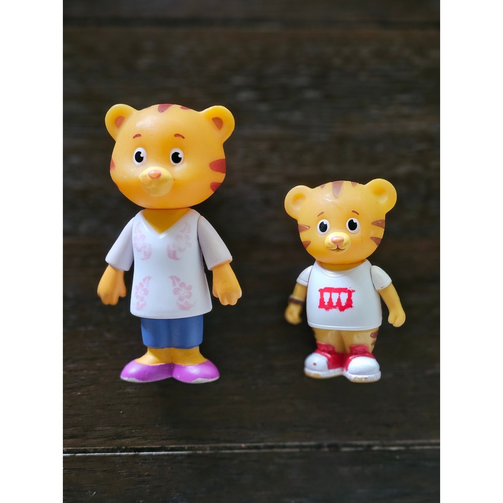 Daniel Tiger Mom Tiger Neighborhood Figure Set PBS Kids Toy Lot 2 Piece